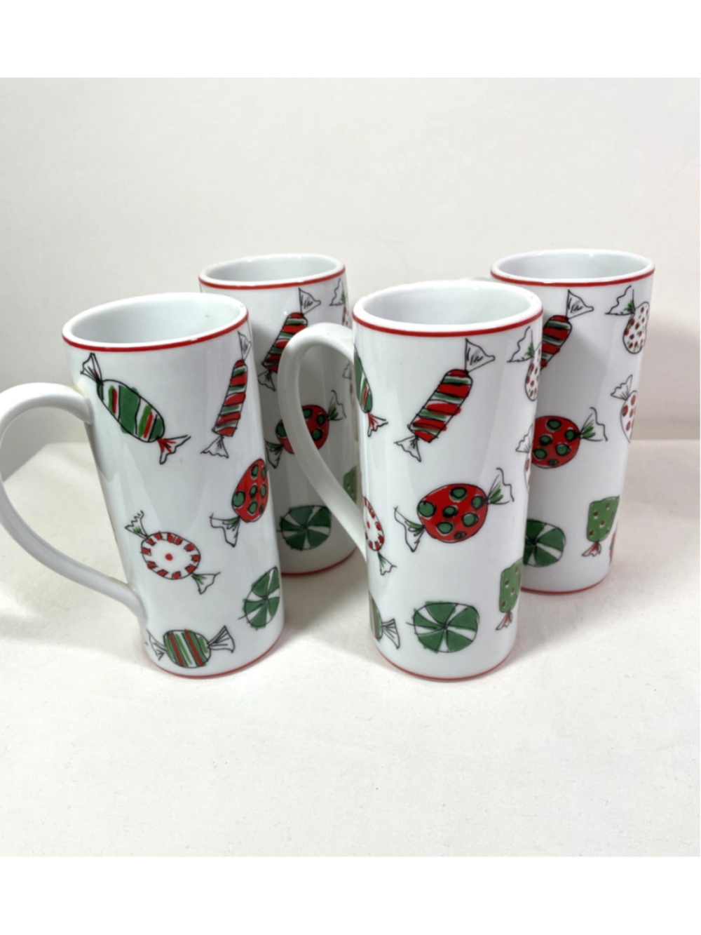 Food Network HOLIDAY SWEETS 6” Christmas Candy Porcelain Mugs 13 oz Lot of 4